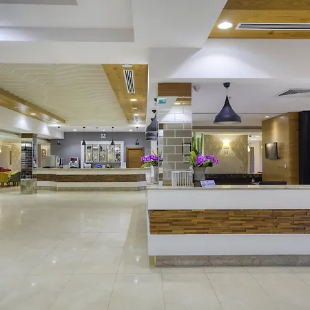 Grand Park Lara Szálloda 4*