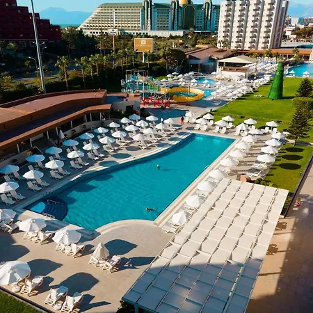 Grand Park Lara Szálloda 4*