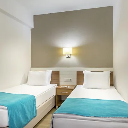 Grand Park Lara 4*