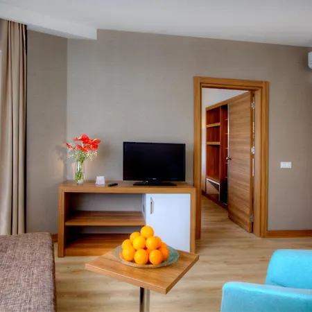 Hotel Grand Park Lara
