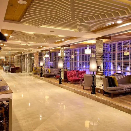 Grand Park Lara Antalya