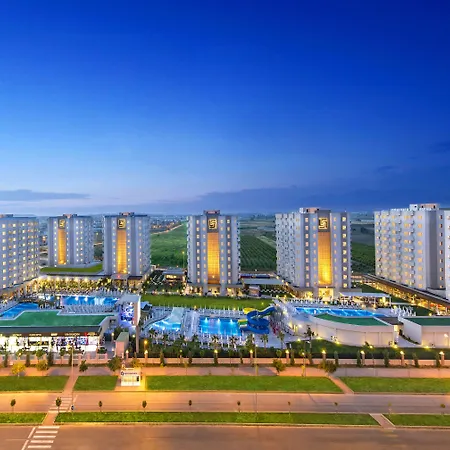 Szálloda Grand Park Lara Antalya