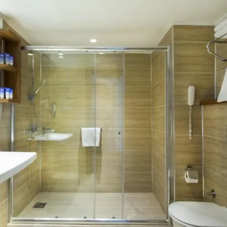 فندق لارا بارك جراند