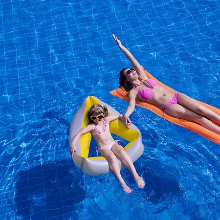 فندق لارا بارك جراند