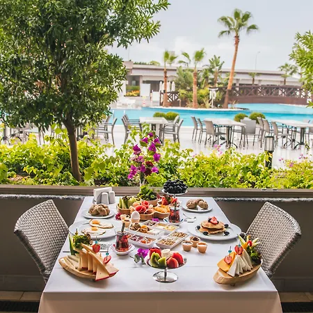 لارا بارك جراند 4* أنطاليا