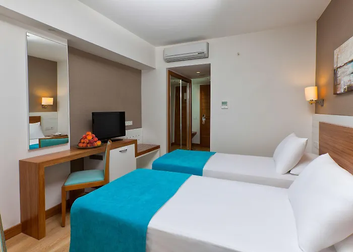 Hotel Grand Park Lara 4*