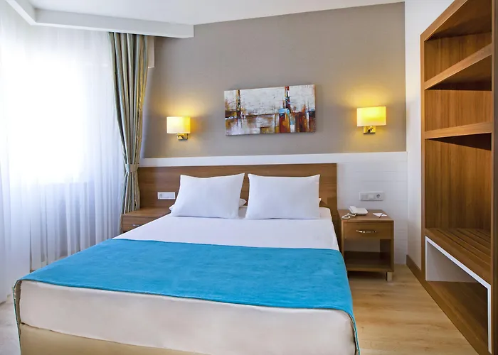 Grand Park Lara 4* Αττάλεια