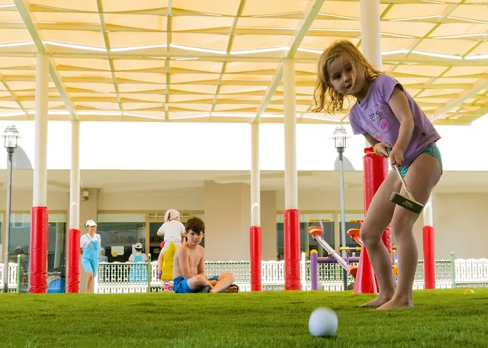 Grand Park Lara Hotel