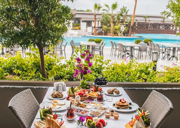 Grand Park Lara 4* Αττάλεια