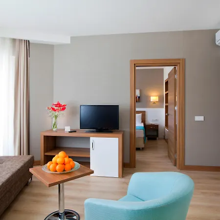Hotel Grand Park Lara