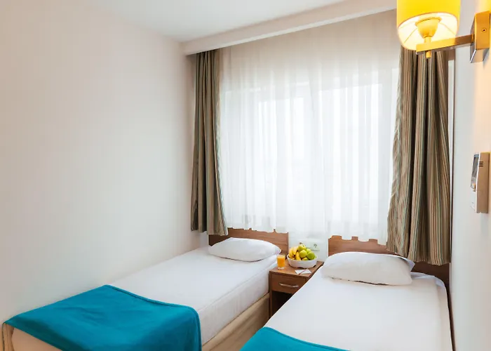 Otel Grand Park Lara