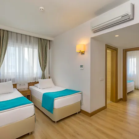 Hotell Grand Park Lara Antalya