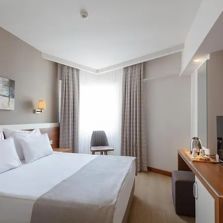 グランド パーク ララ ホテル