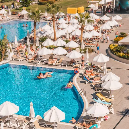 グランド パーク ララ アンタルヤ